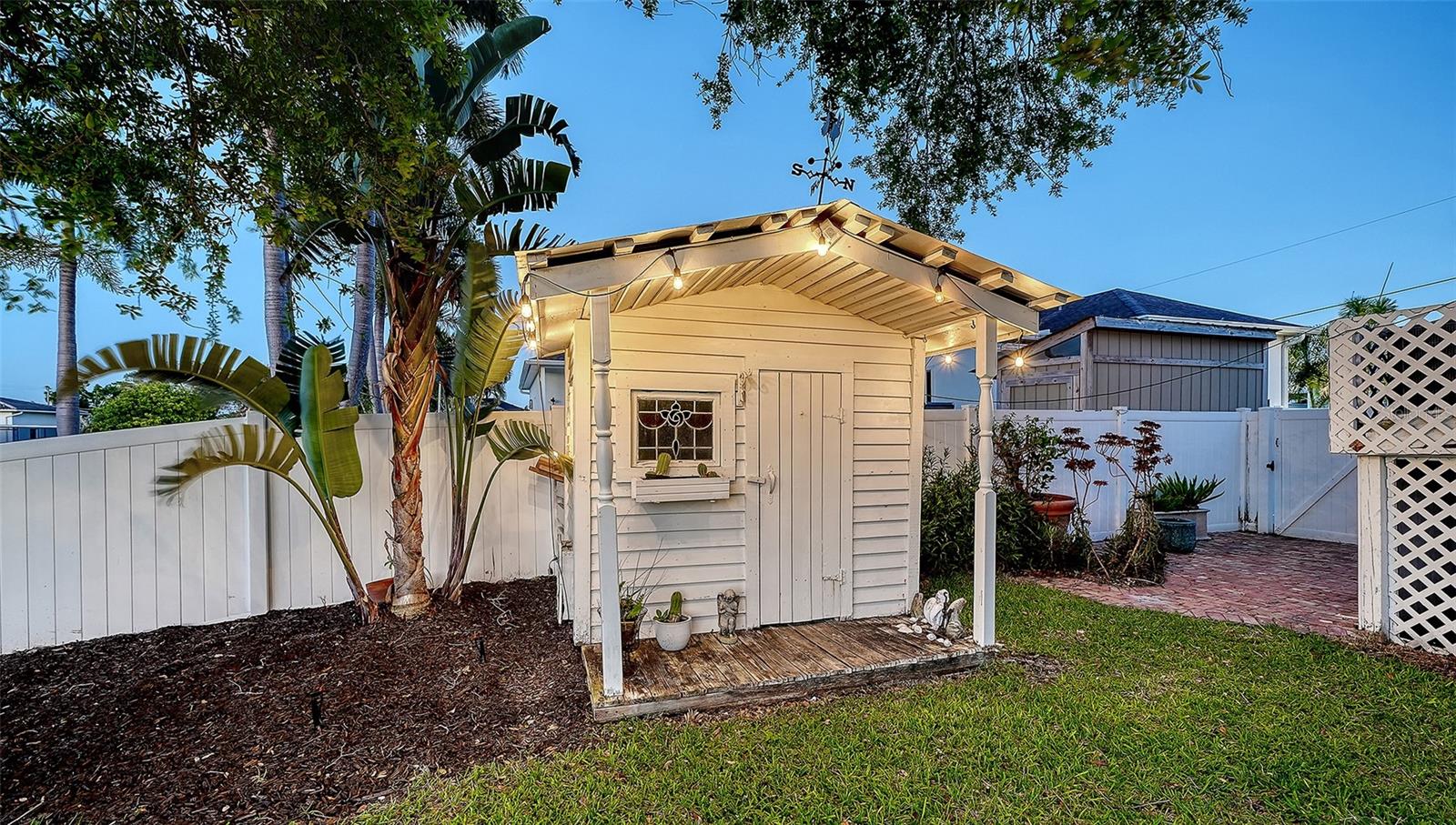 GULF & BAY ESTATES BLOCKS 4-7 - Residential