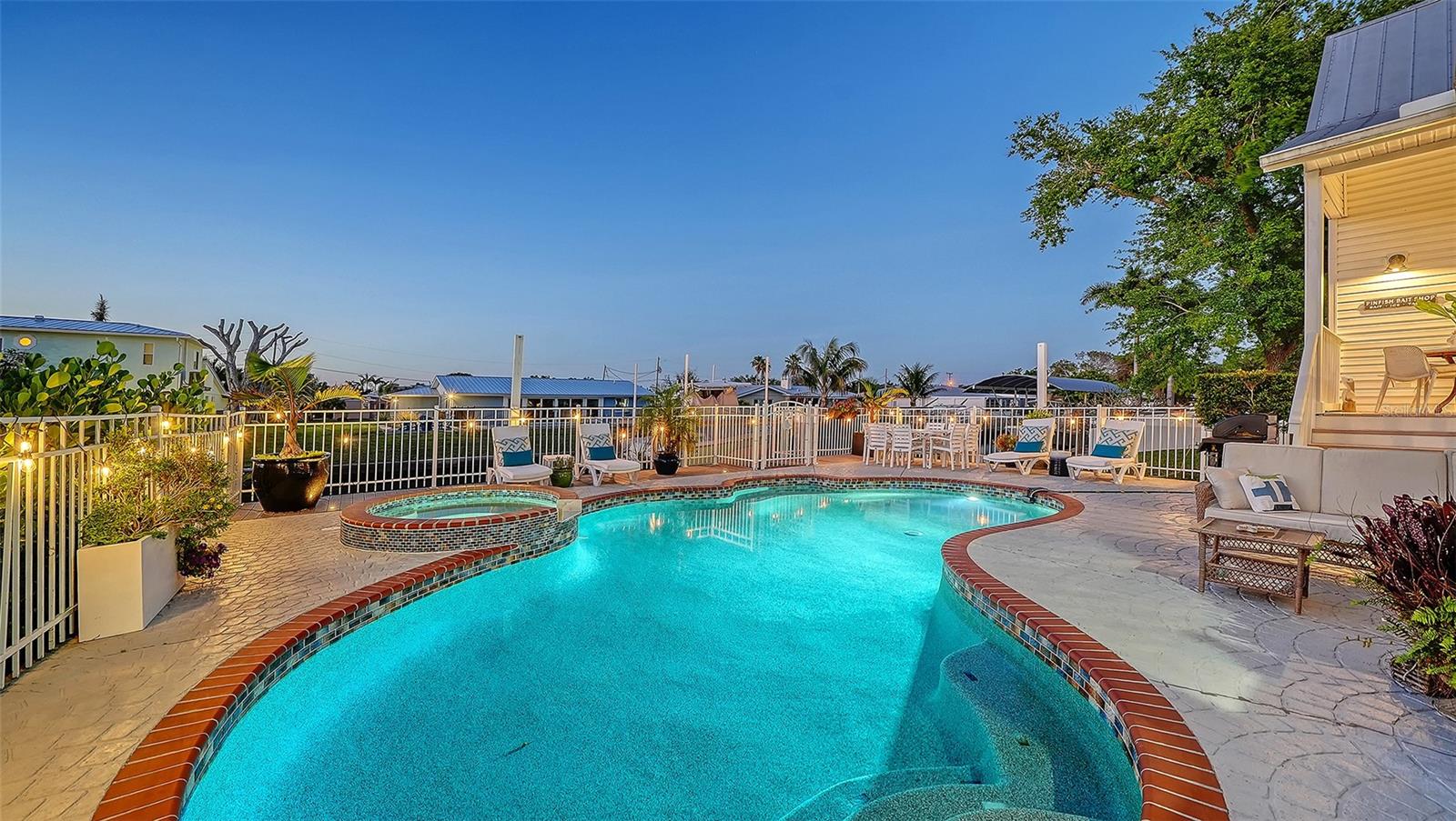 GULF & BAY ESTATES BLOCKS 4-7 - Residential