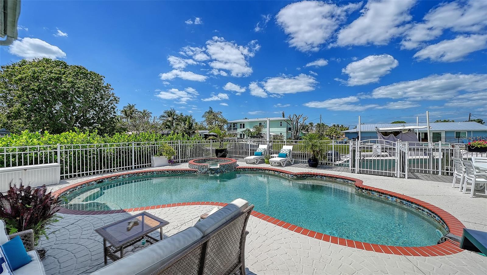 GULF & BAY ESTATES BLOCKS 4-7 - Residential