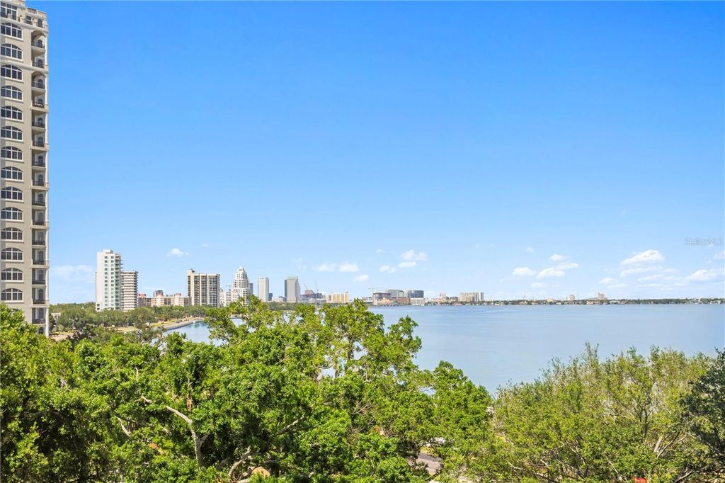 Photo of 3301 Bayshore Boulevard #702E, Tampa, FL 33629 (MLS # TB8498833)