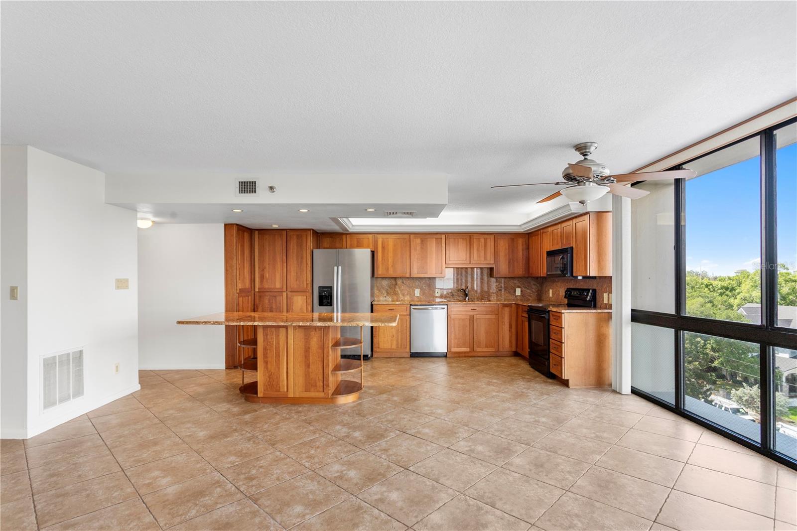 MONTE CARLO TOWERS A CONDOMINI - Residential