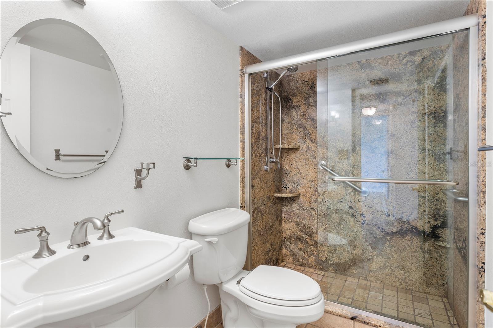 MONTE CARLO TOWERS A CONDOMINI - Residential