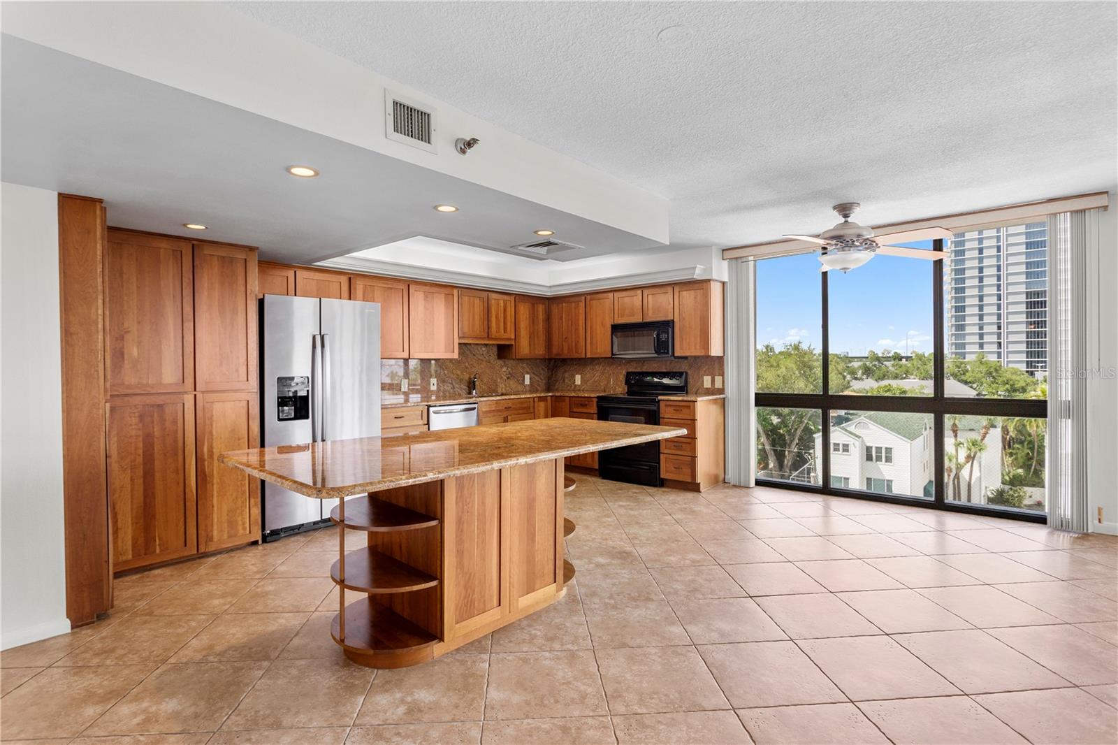 MONTE CARLO TOWERS A CONDOMINI - Residential