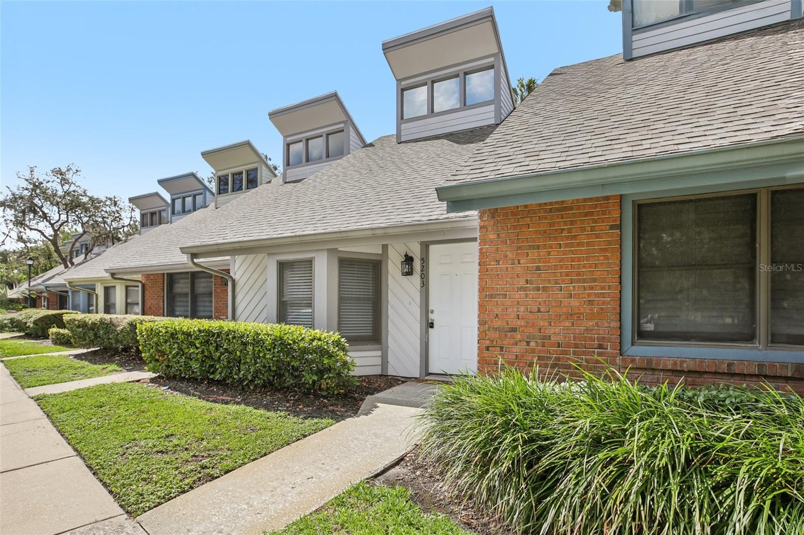 5203 OAK CHARTER COURT 5203