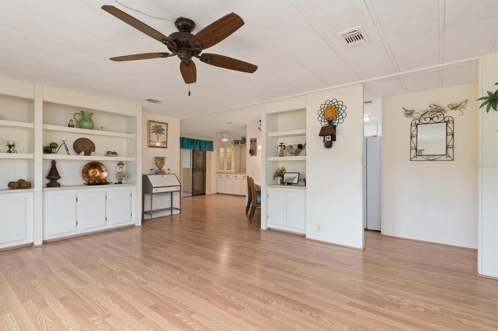 SANDALHAVEN ESTATES - Residential