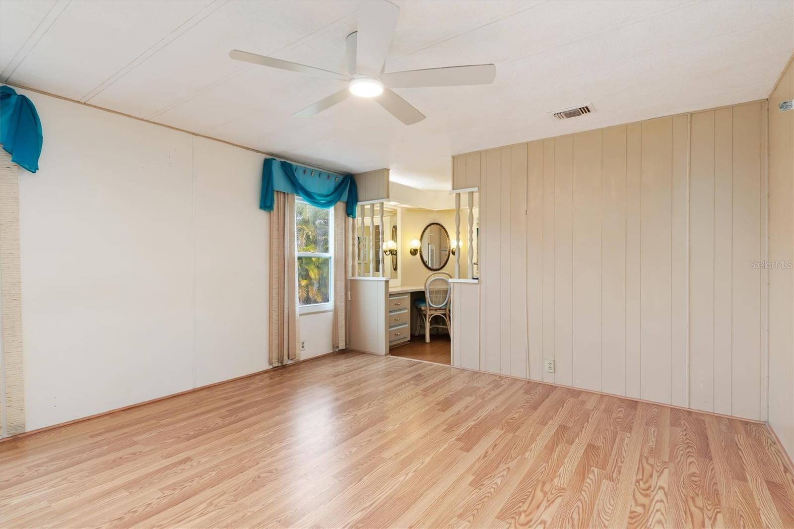 SANDALHAVEN ESTATES - Residential