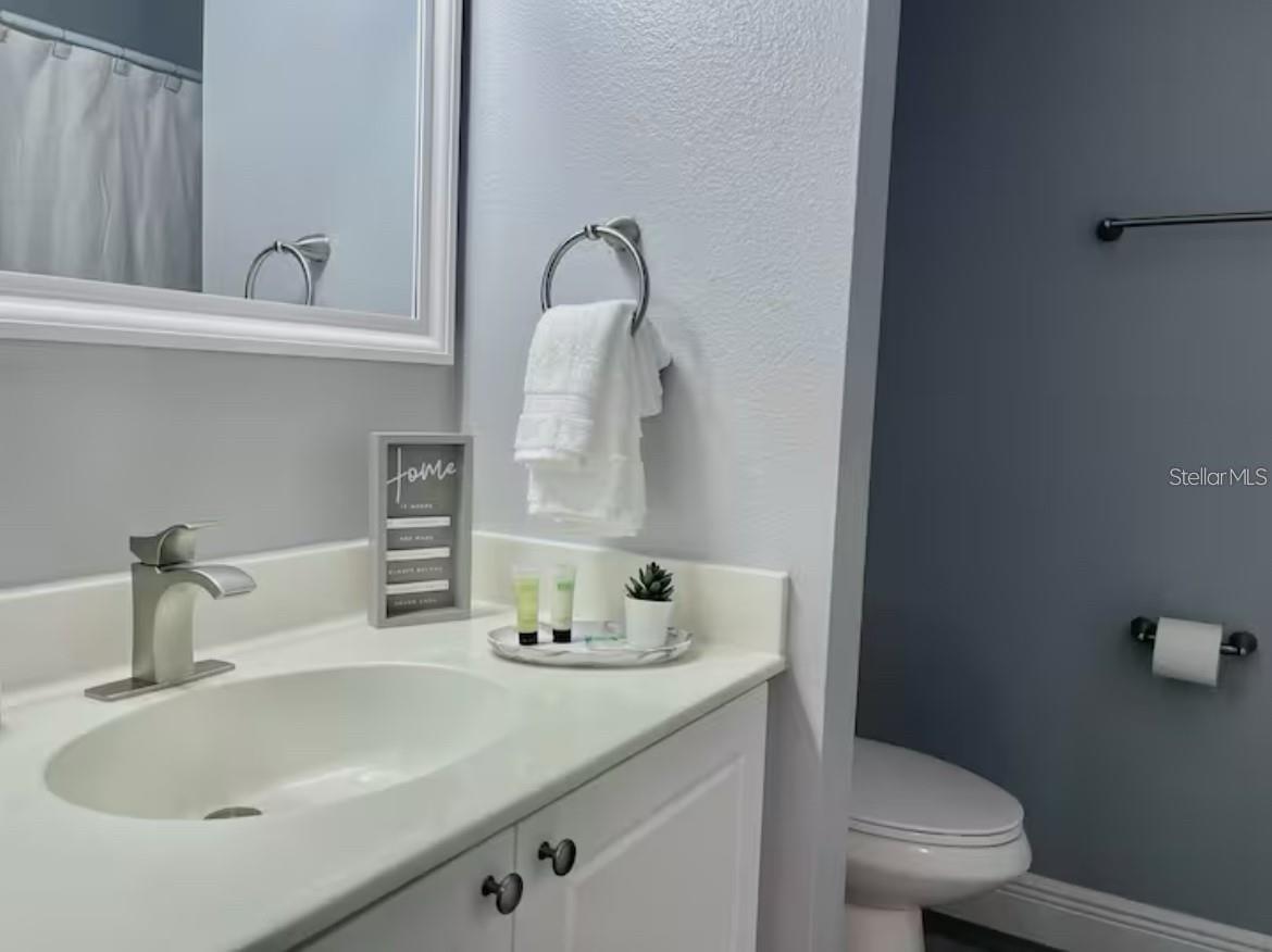 CLUB CORTILE CONDO PH 6 - Residential Lease