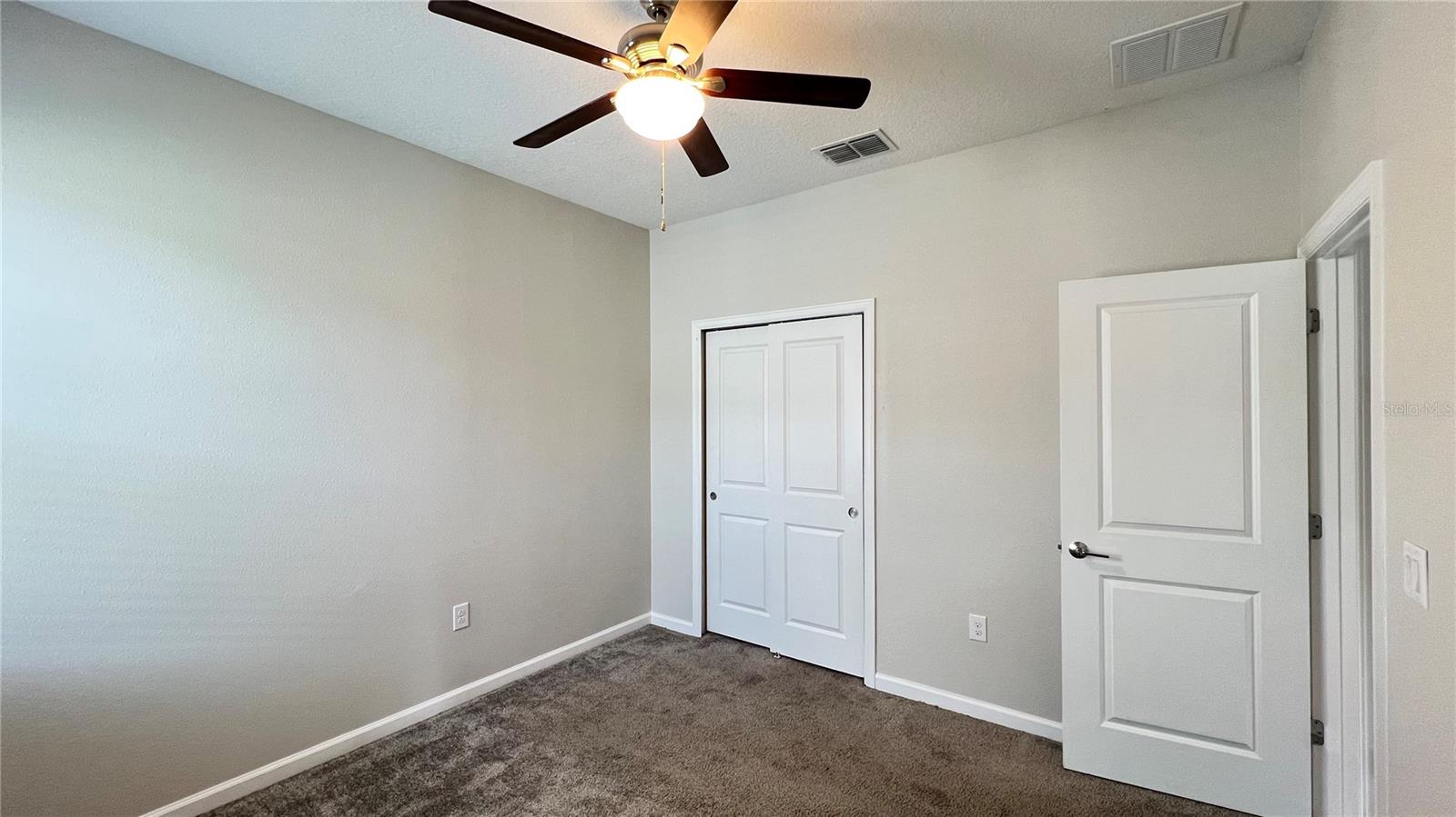 GREATER LAKES PH 4 - Residential Lease