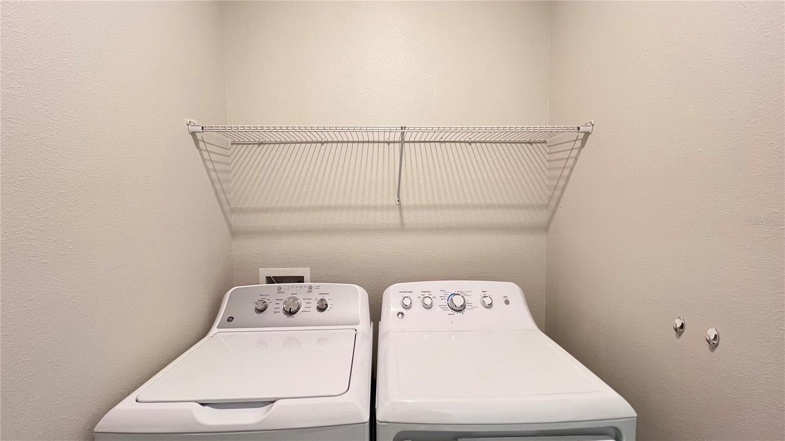 GREATER LAKES PH 4 - Residential Lease