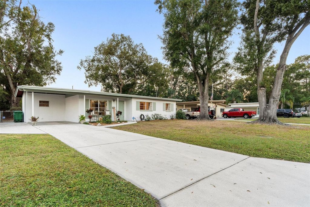 Photo of 1712 W Jean Street, Tampa, FL 33604 (MLS # TB8448735)