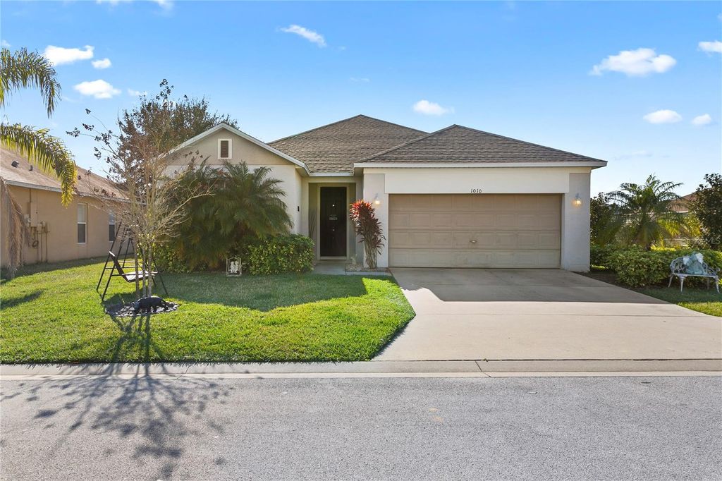 Photo of 1010 Elderberry Drive, Davenport, FL 33897 (MLS # O6403545)