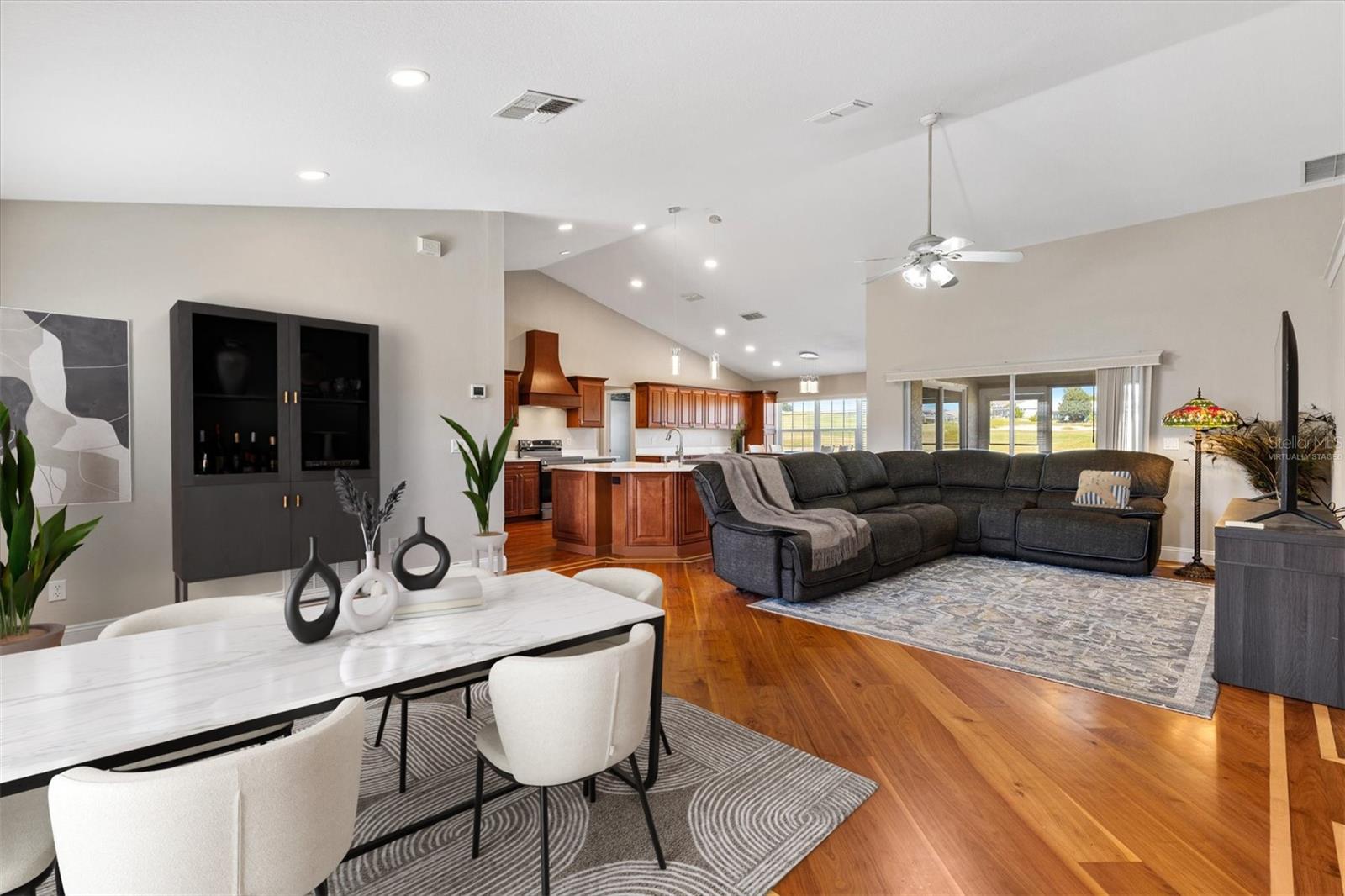 STONECREST - Residential