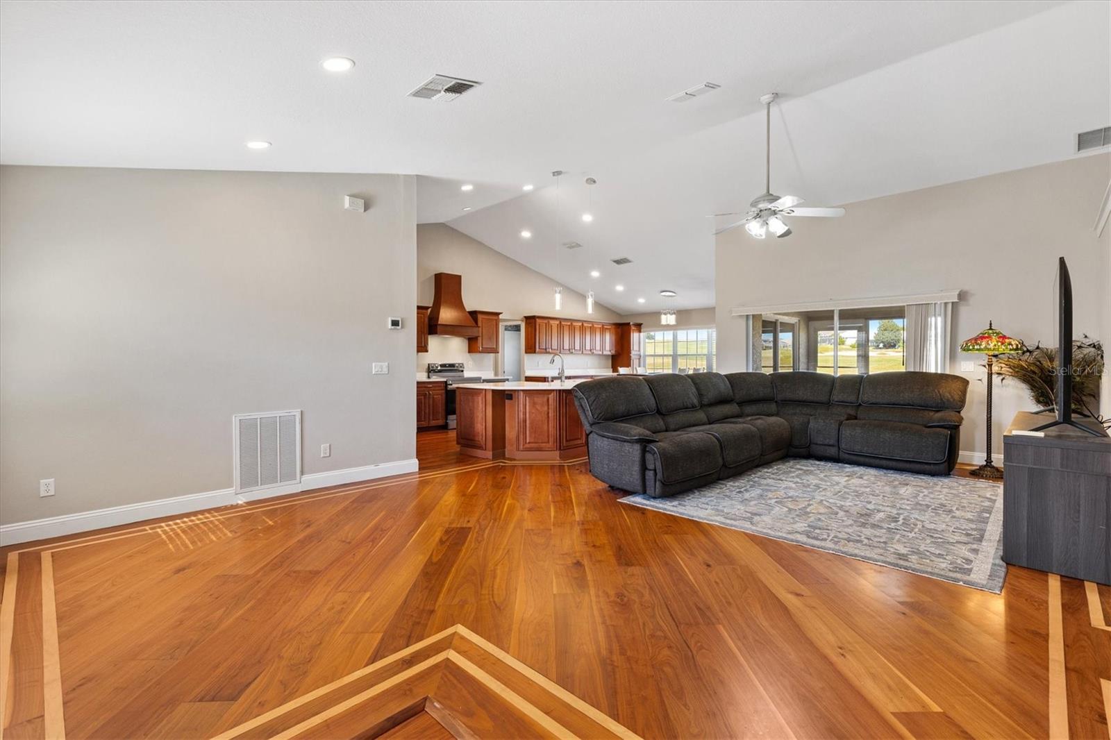 STONECREST - Residential