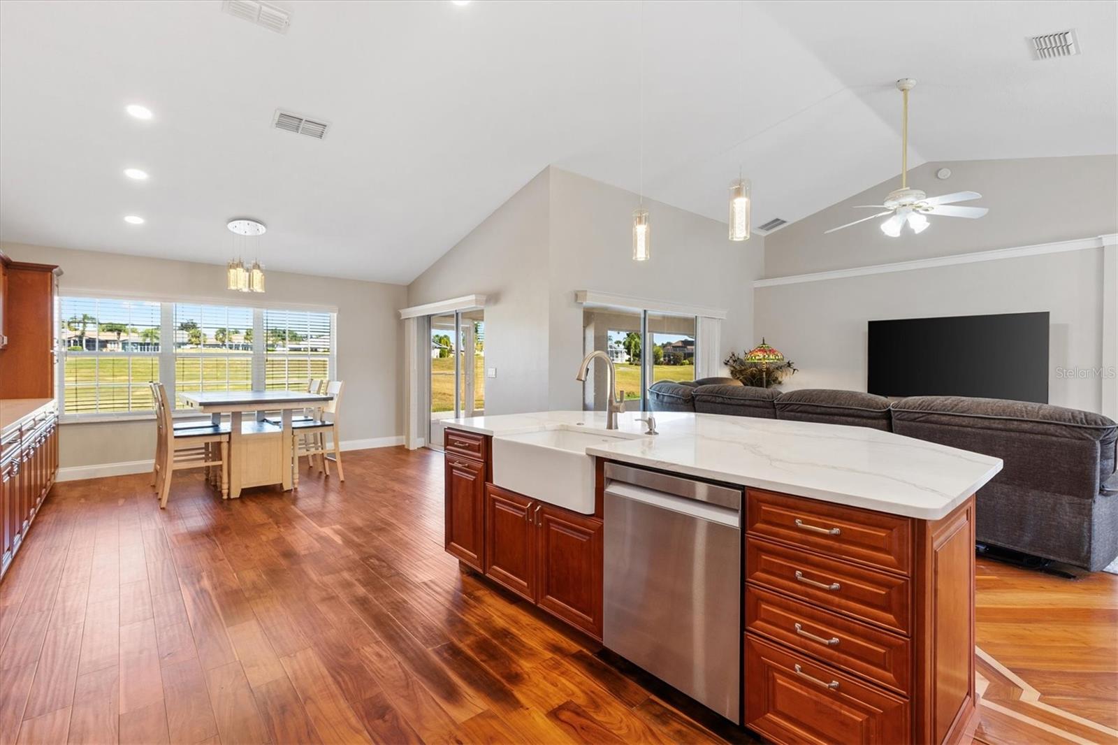 STONECREST - Residential