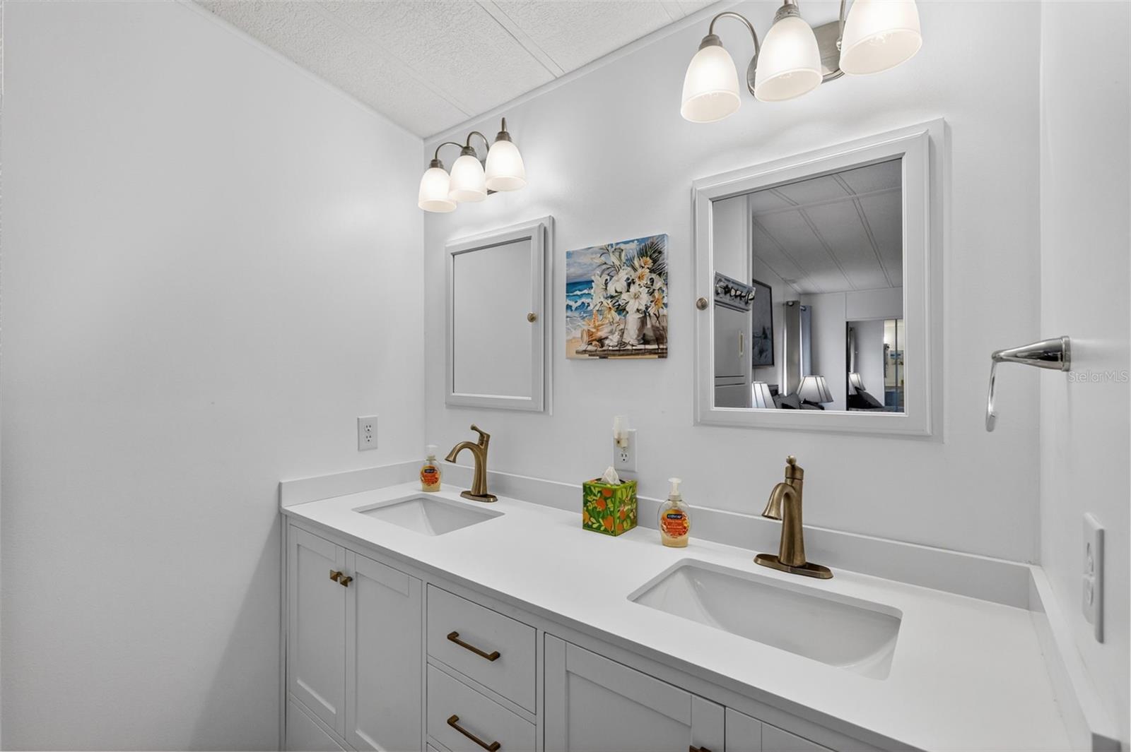 LA CASA MHP CO-OP - Residential