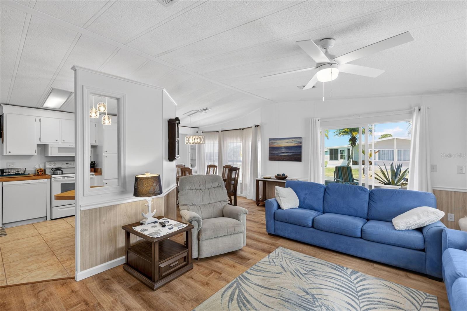 LA CASA MHP CO-OP - Residential