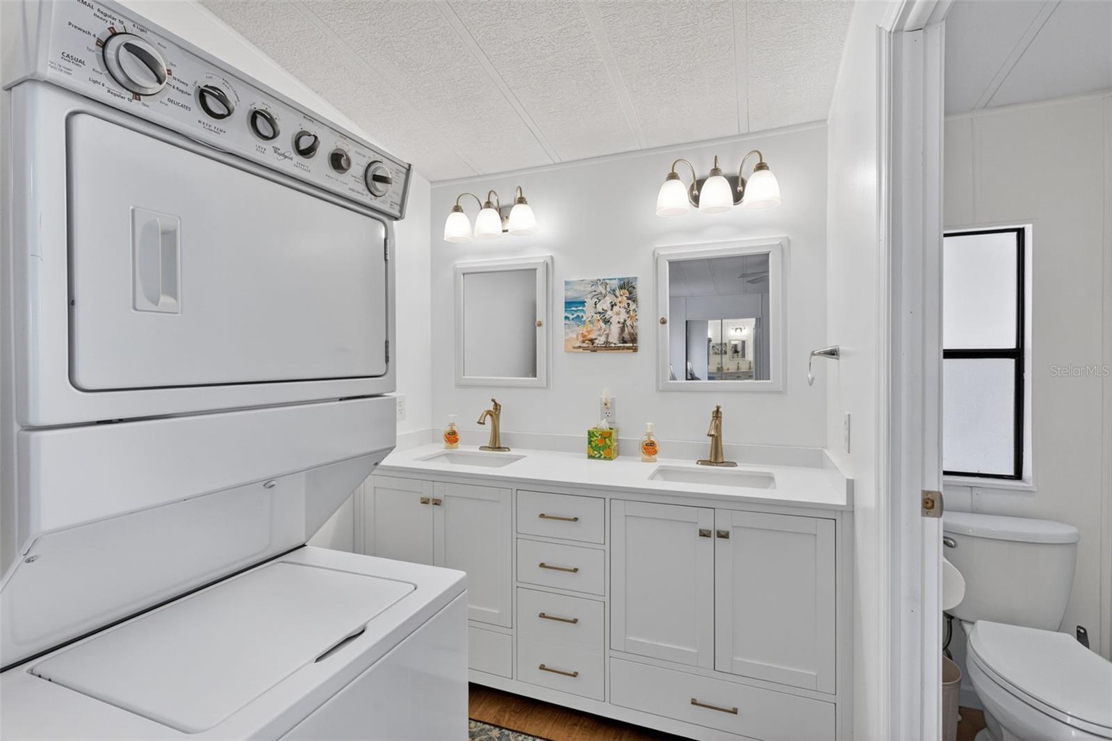 LA CASA MHP CO-OP - Residential