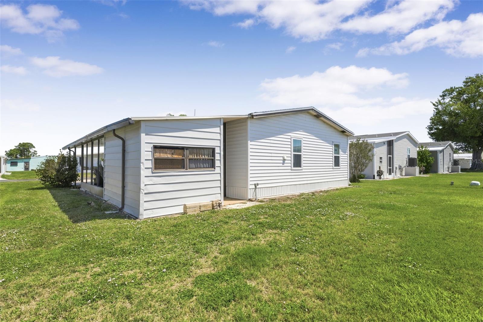 LA CASA MHP CO-OP - Residential