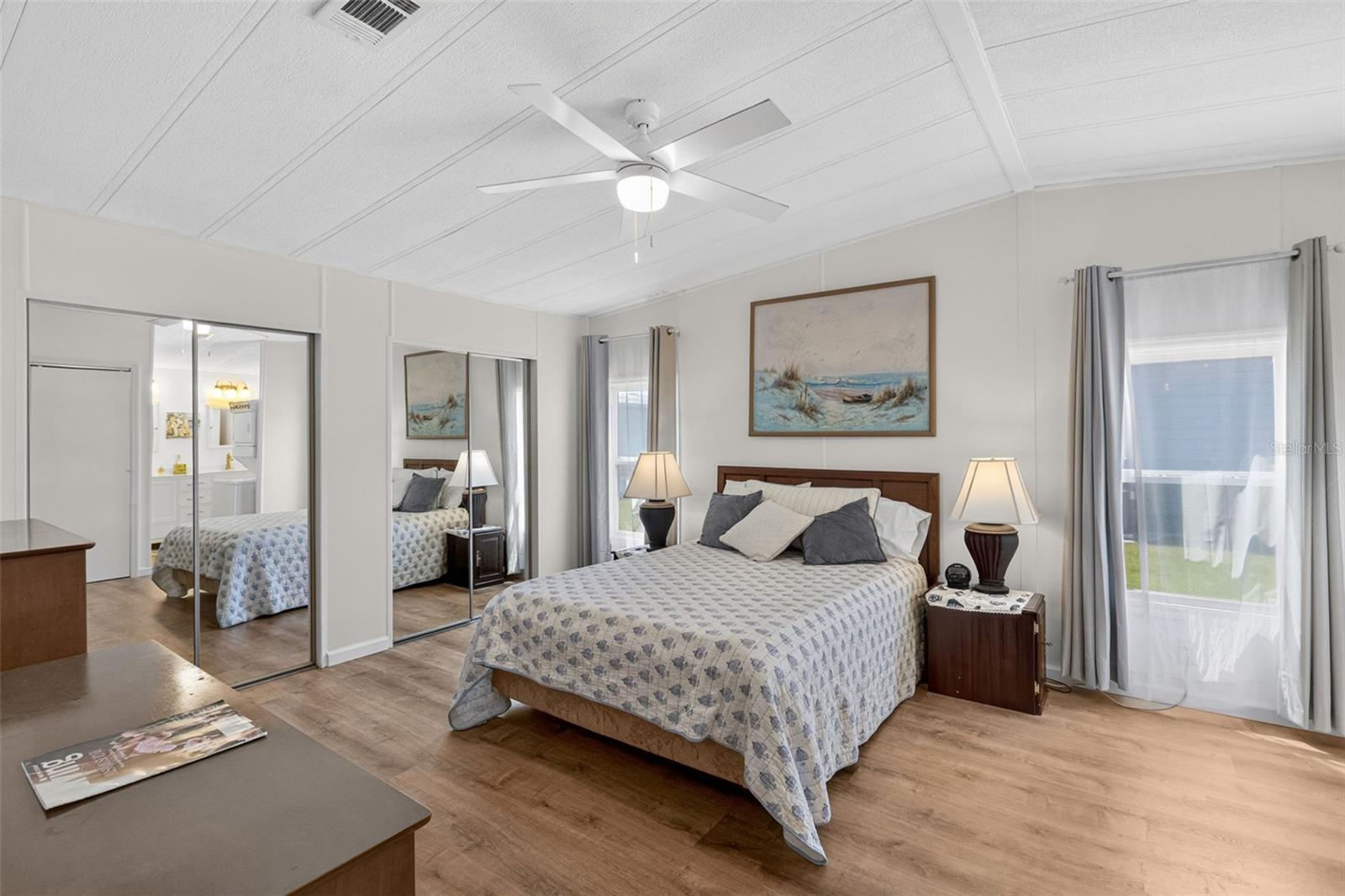 LA CASA MHP CO-OP - Residential