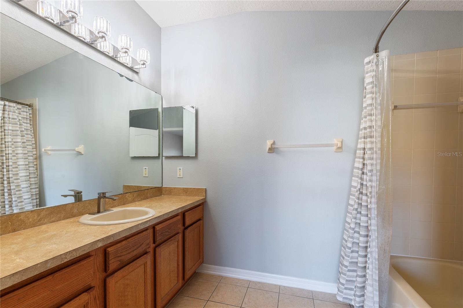 MEADOW POINTE III PARCEL UU - Residential