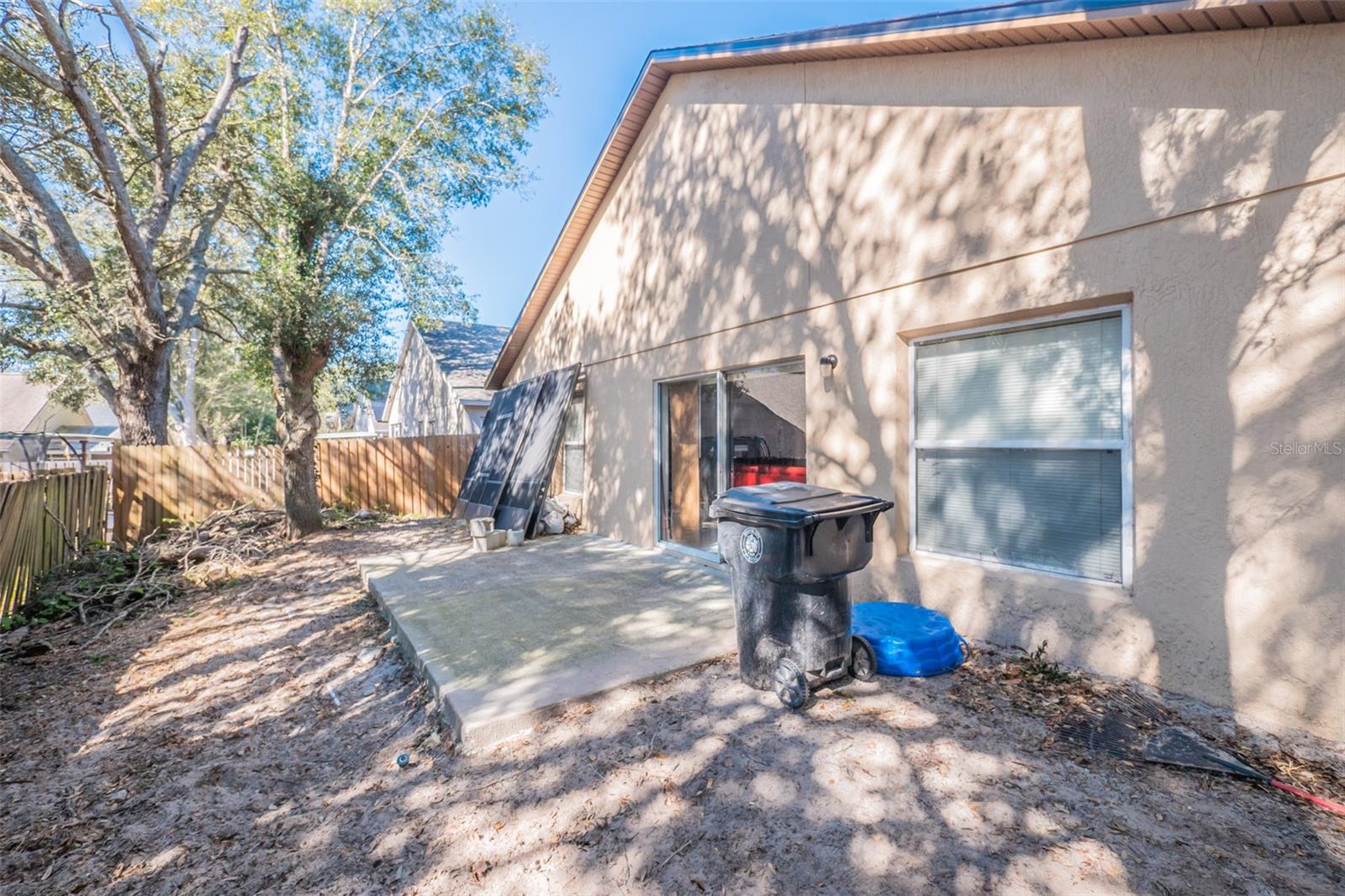 BLUE SPGS VILLAS - Residential