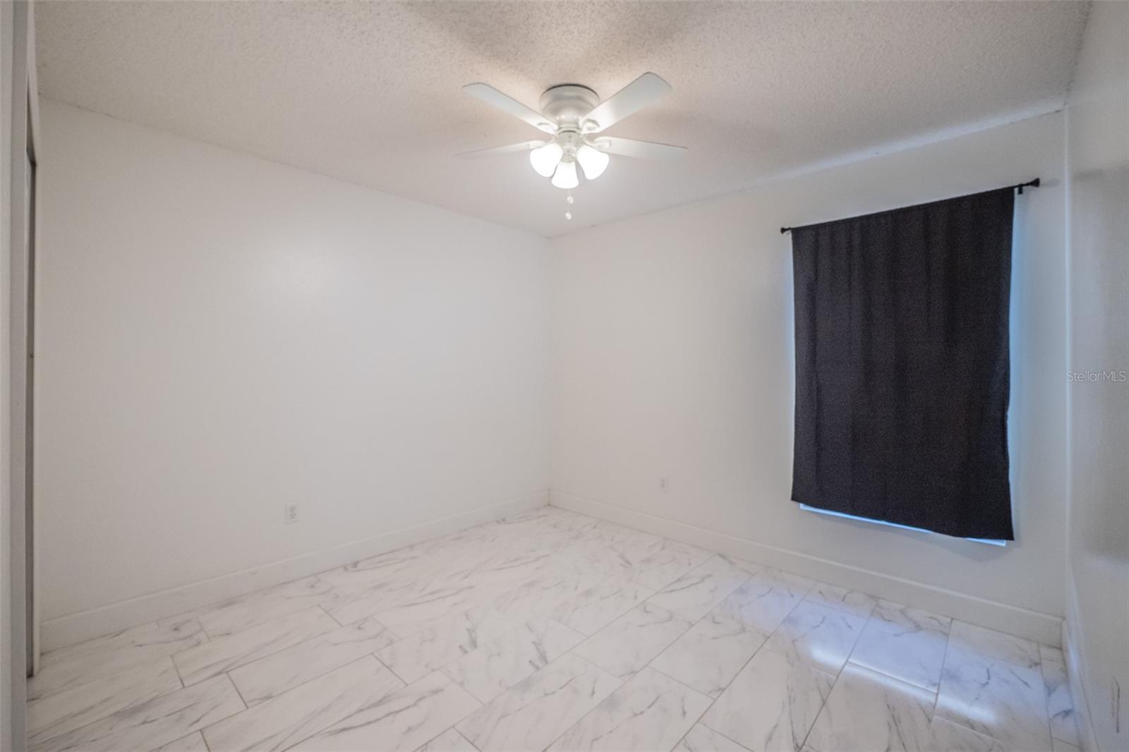 BLUE SPGS VILLAS - Residential