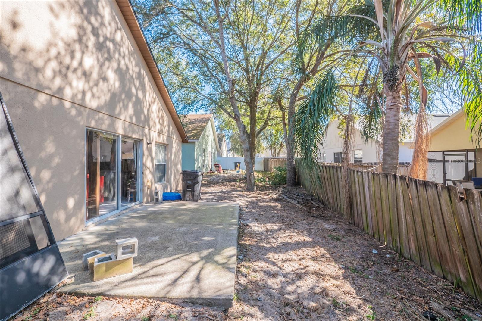 BLUE SPGS VILLAS - Residential