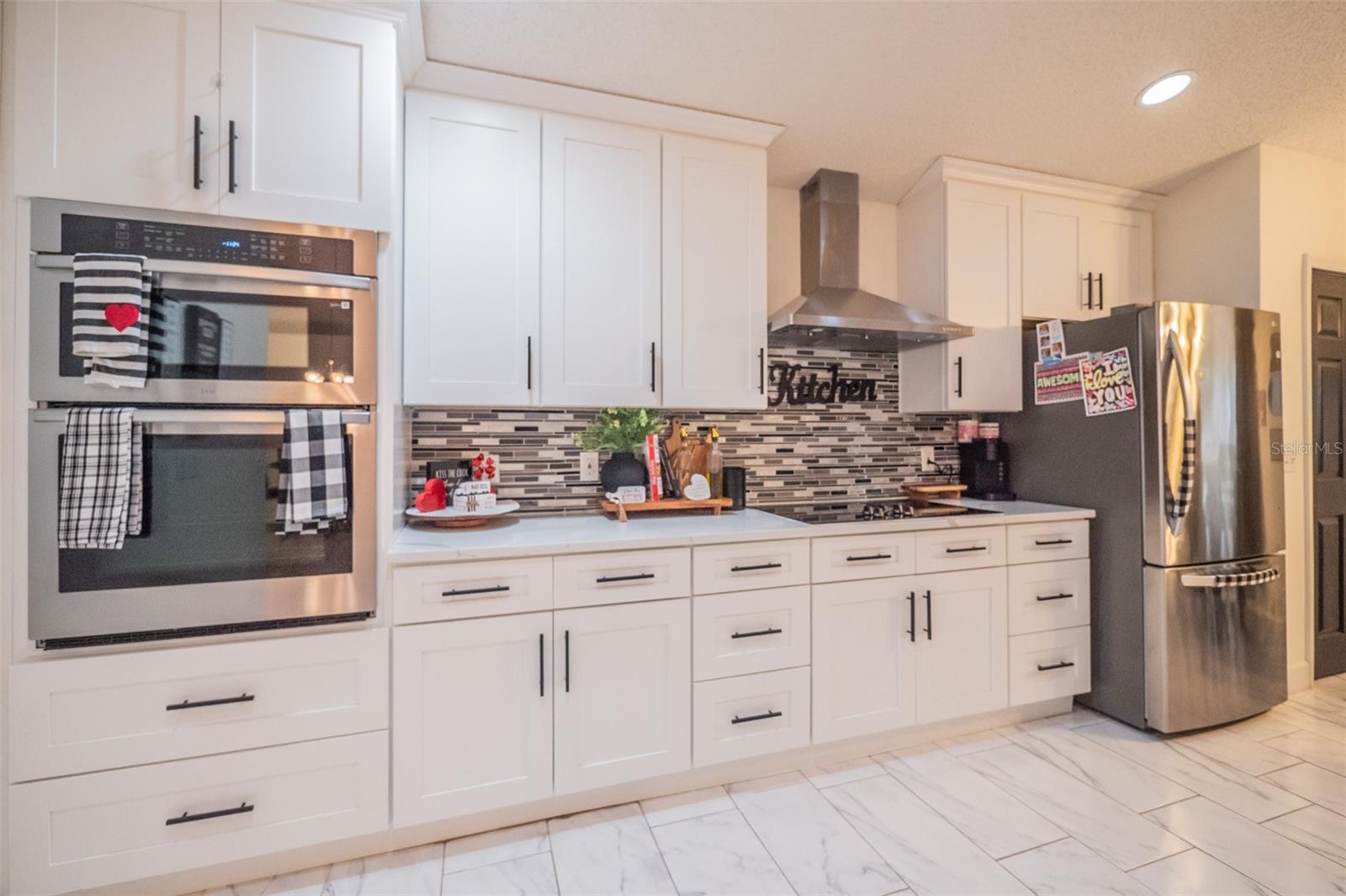 BLUE SPGS VILLAS - Residential