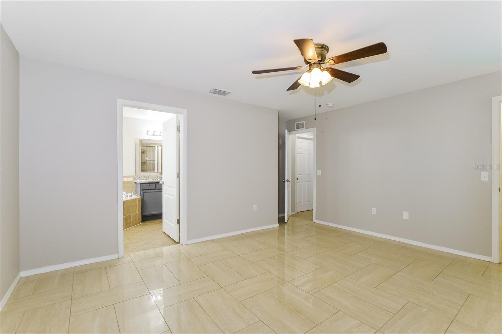 SHORES AT LAKE SEARS - Residential