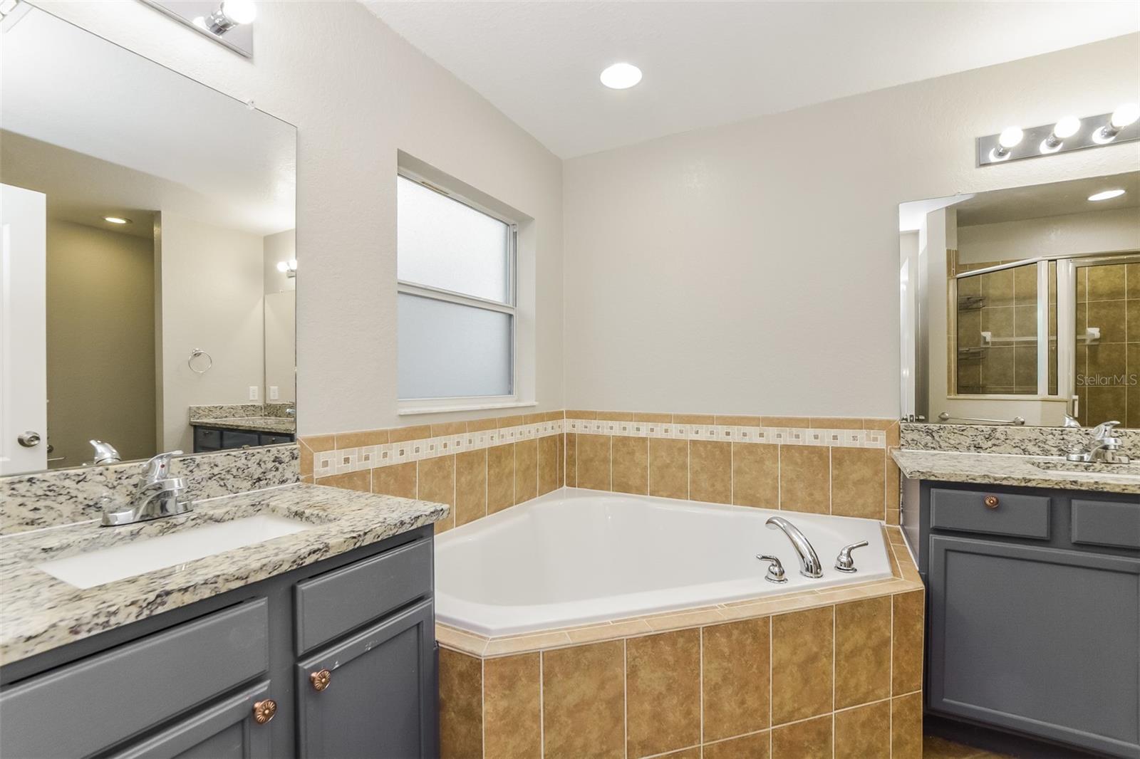 SHORES AT LAKE SEARS - Residential