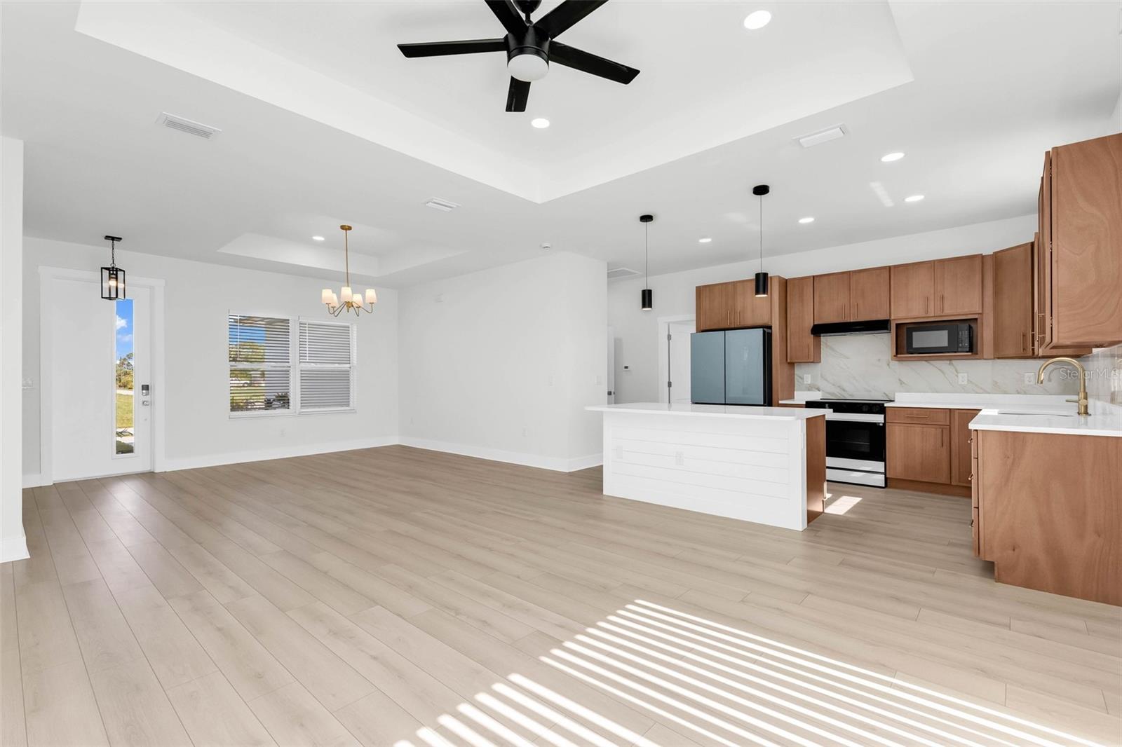 ROTONDA SANDS - Residential