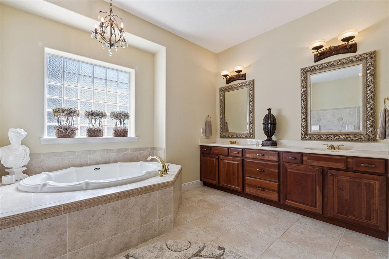 LAKE COVE POINTE 46/58 - Residential