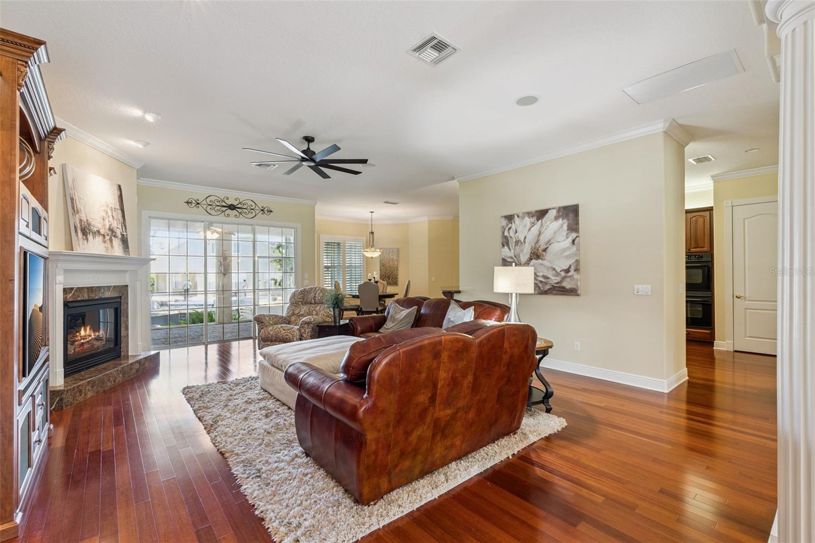 LAKE COVE POINTE 46/58 - Residential