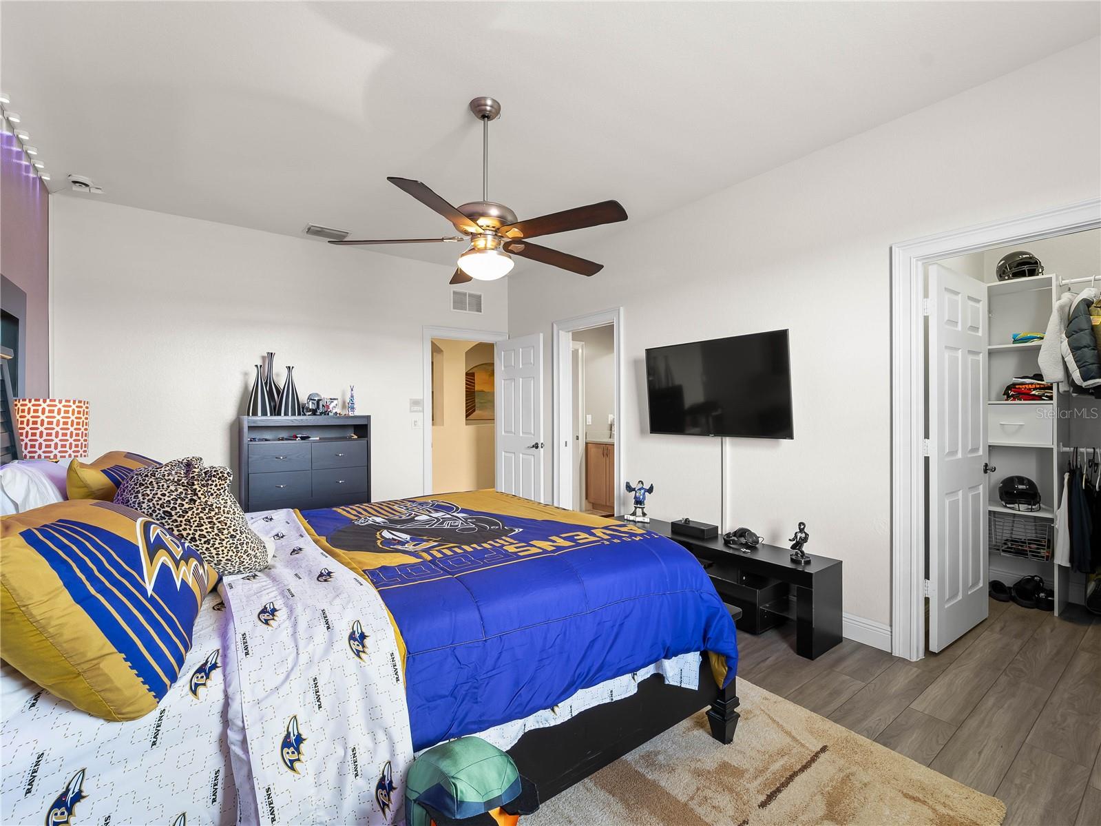 RIVER CLUB - Residential