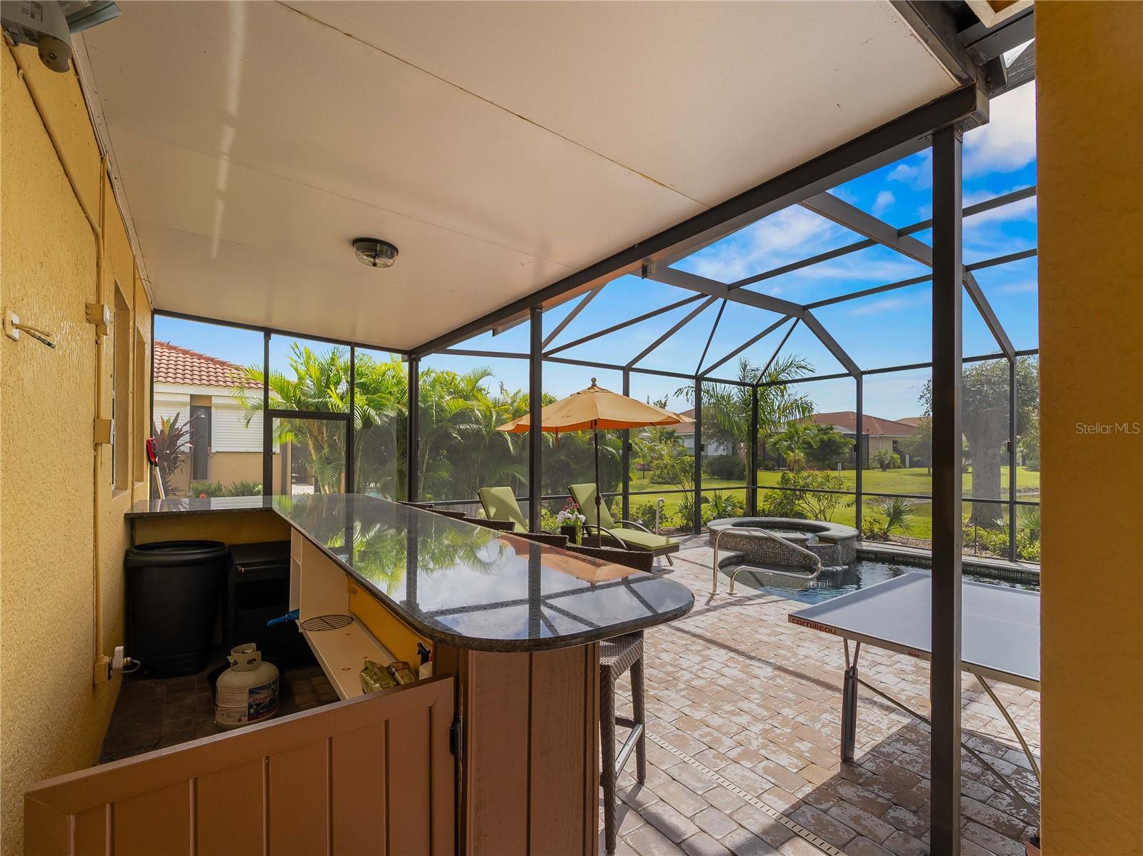 RIVER CLUB - Residential