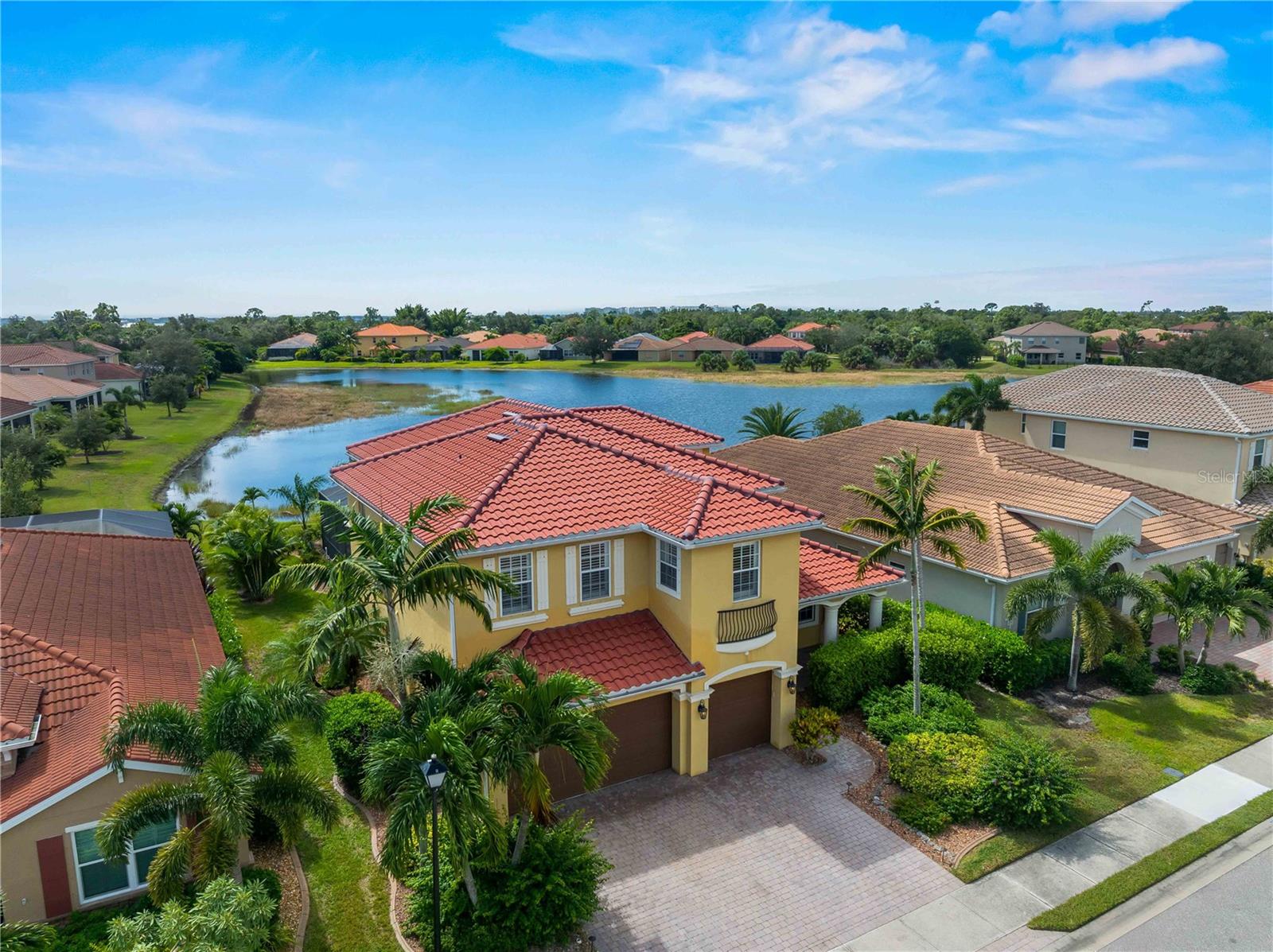 RIVER CLUB - Residential