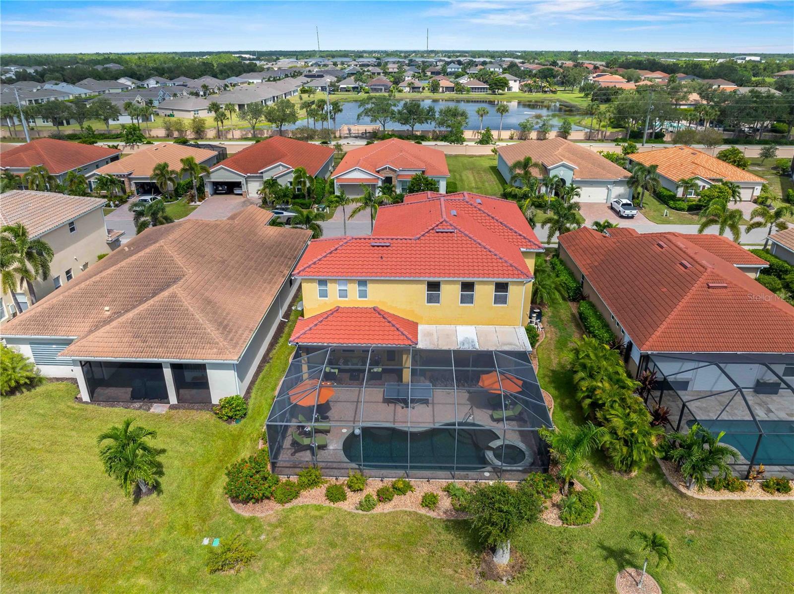 RIVER CLUB - Residential