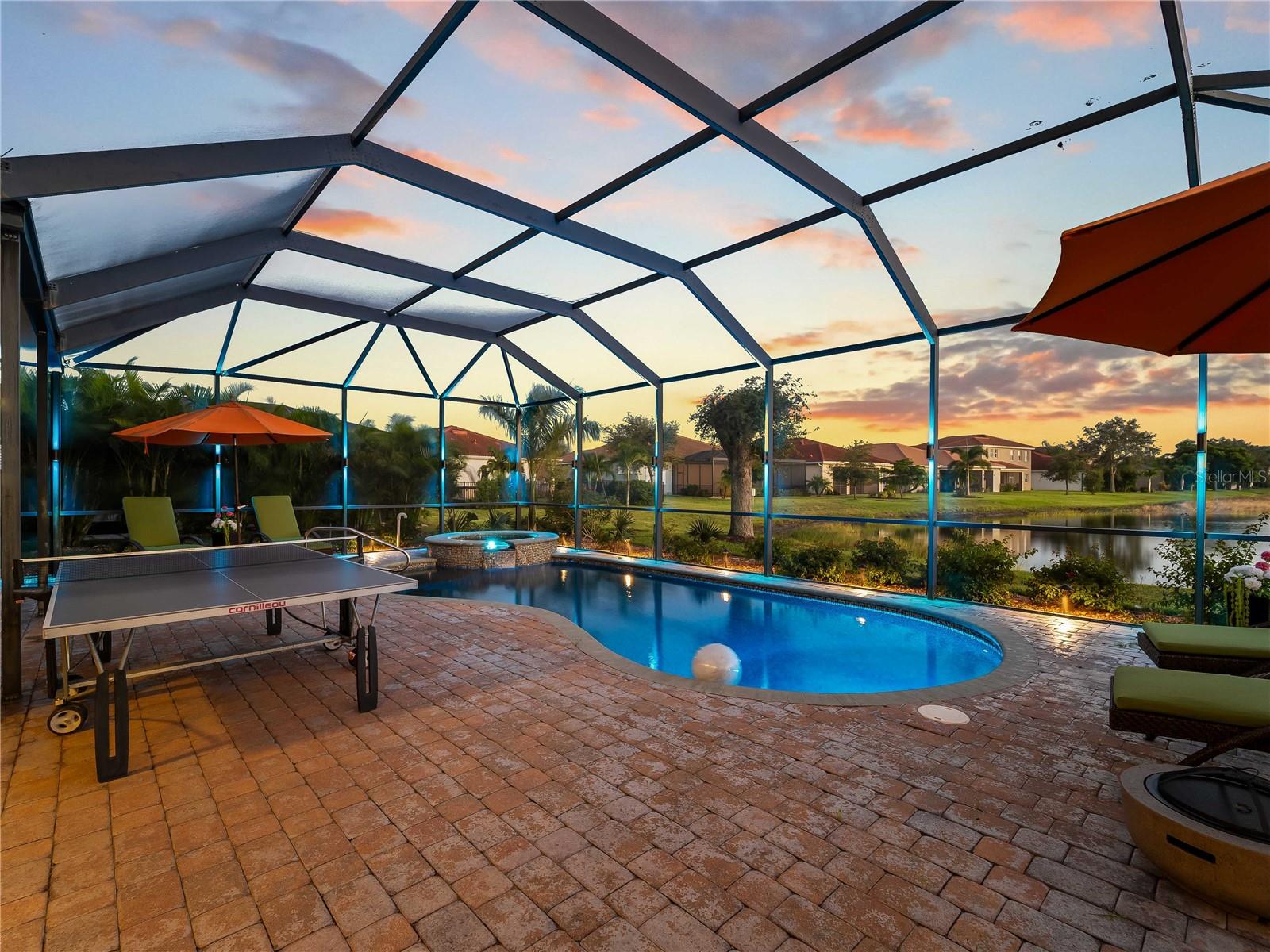 RIVER CLUB - Residential