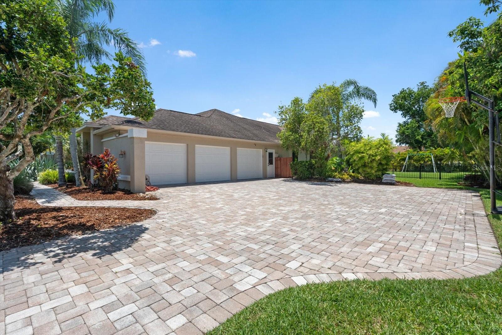 7321 HEMLOCK LANE