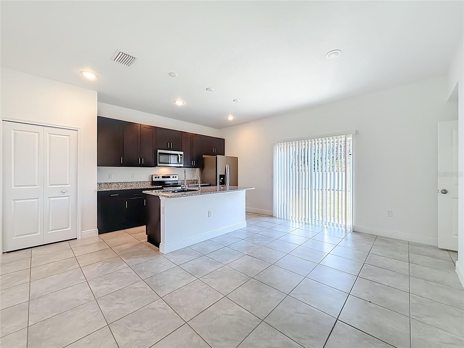 MARION OAKS UN 03 - Residential