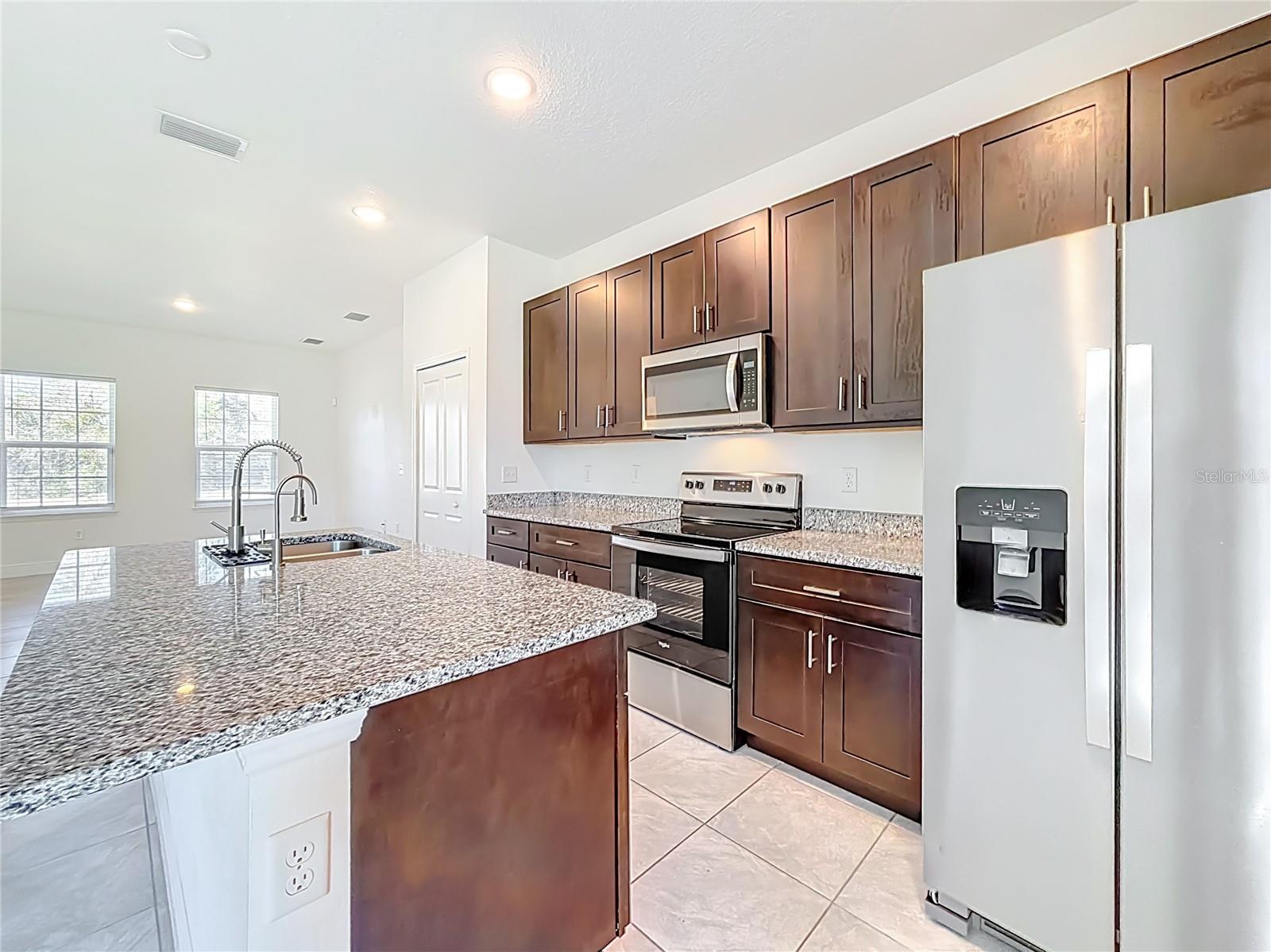 MARION OAKS UN 03 - Residential