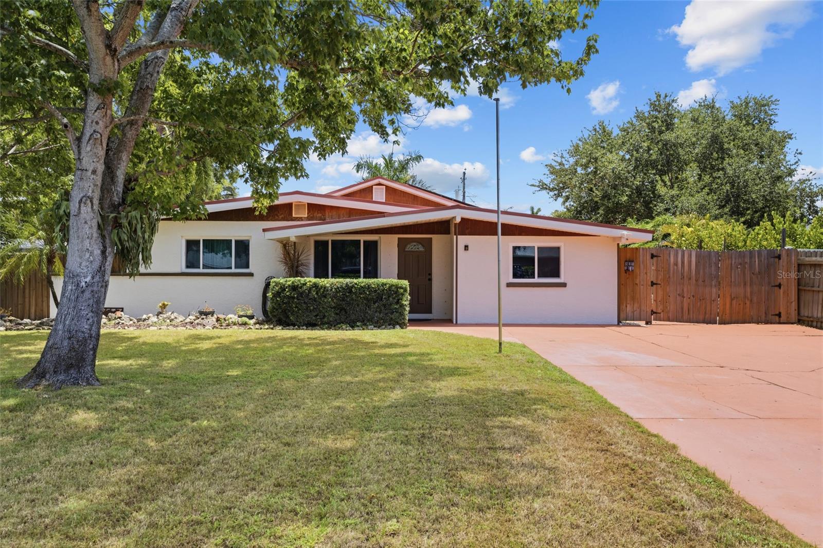 311 62ND STREET W
