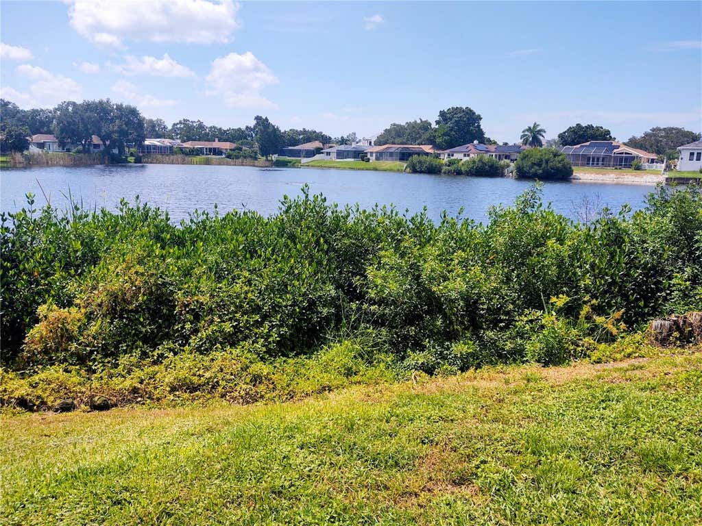 Photo of 619 Riviera Bay Drive NE, St Petersburg, FL 33702 (MLS # TB8533206)