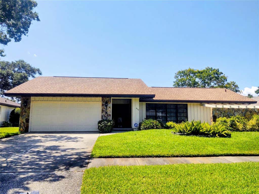 Photo of 619 Riviera Bay Drive NE, St Petersburg, FL 33702 (MLS # TB8533206)