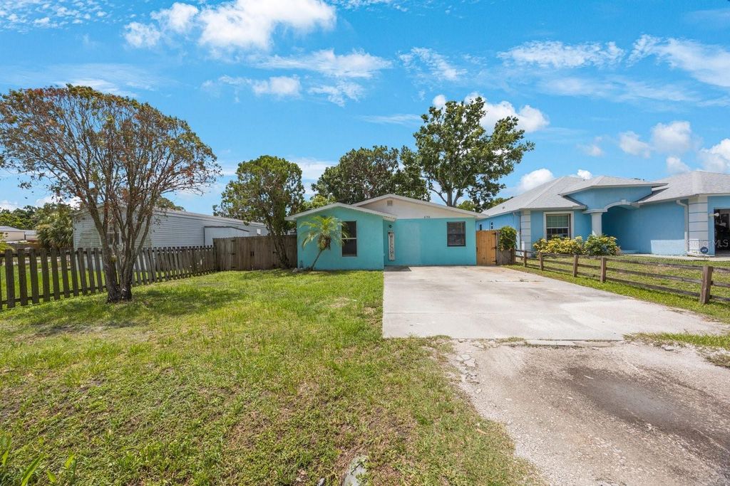 Photo of 6704 70th Avenue N, Pinellas Park, FL 33781 (MLS # TB8400345)