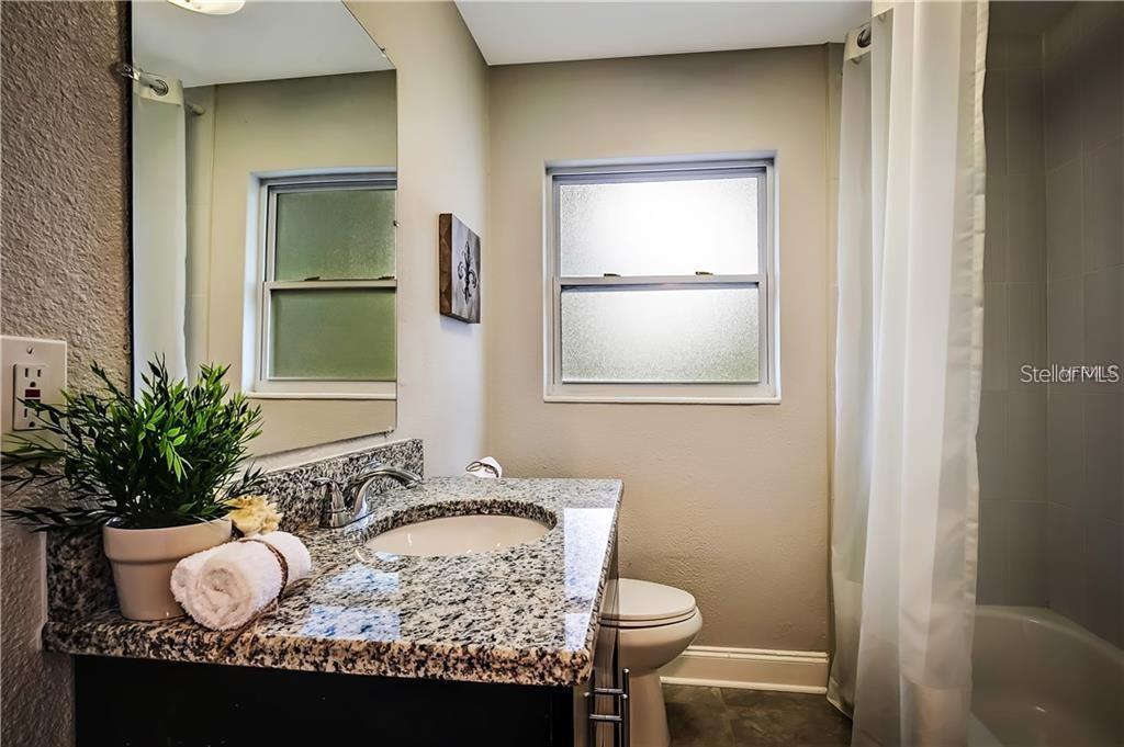 ALTA VISTA TRACTS - Residential Lease