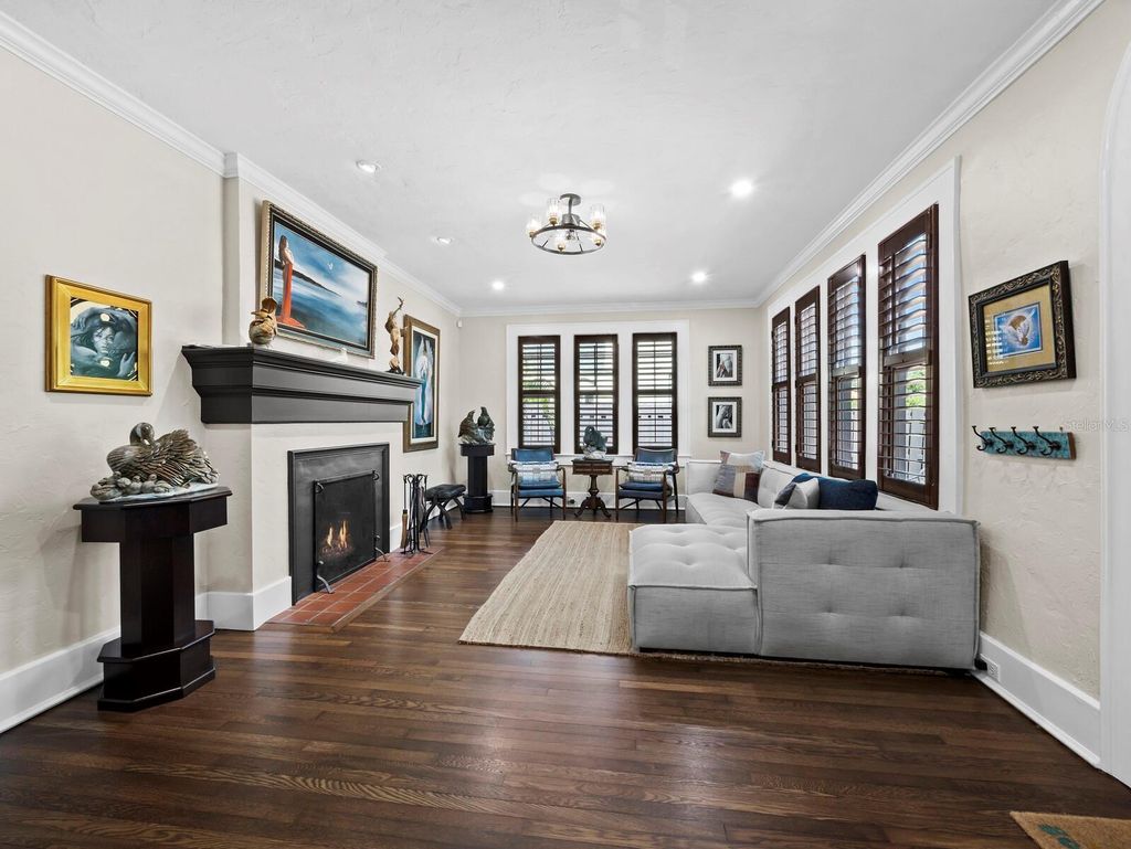 Photo of 1022 S Osprey Avenue, Sarasota, FL 34236 (MLS # A4666624)