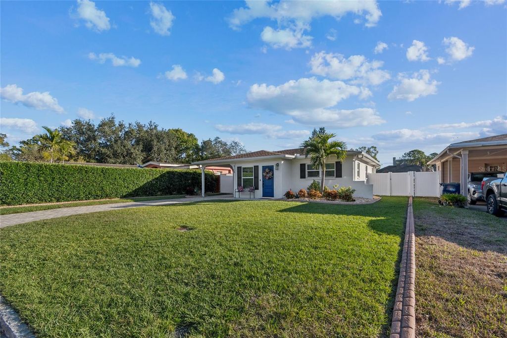 Photo of 4114 W Fig Street, Tampa, FL 33609 (MLS # TB8462324)