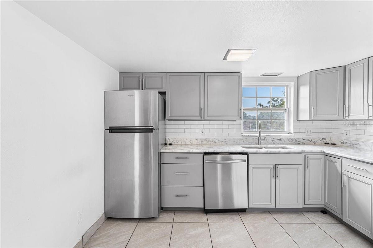 JAMESTOWN CONDO - Residential