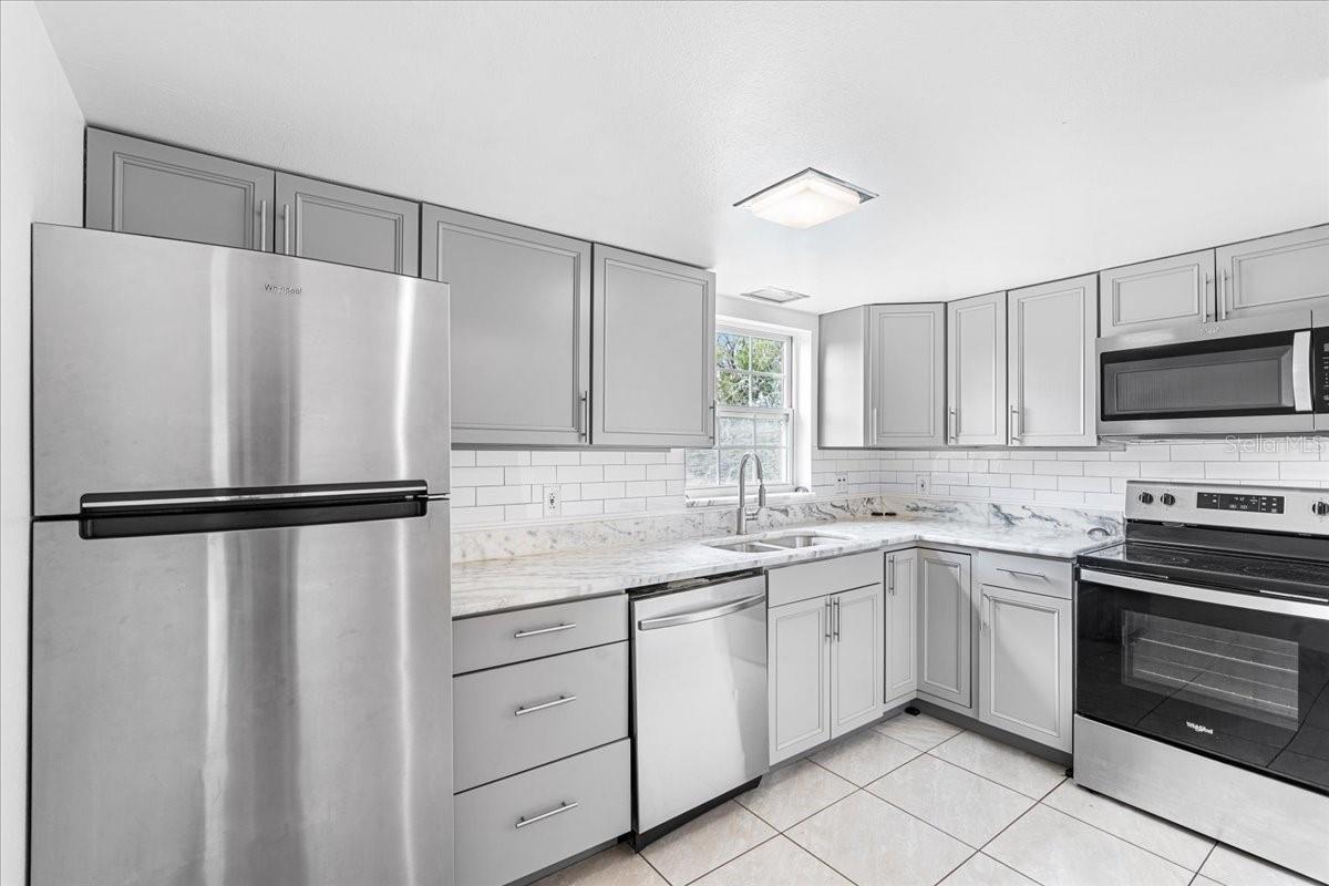 JAMESTOWN CONDO - Residential